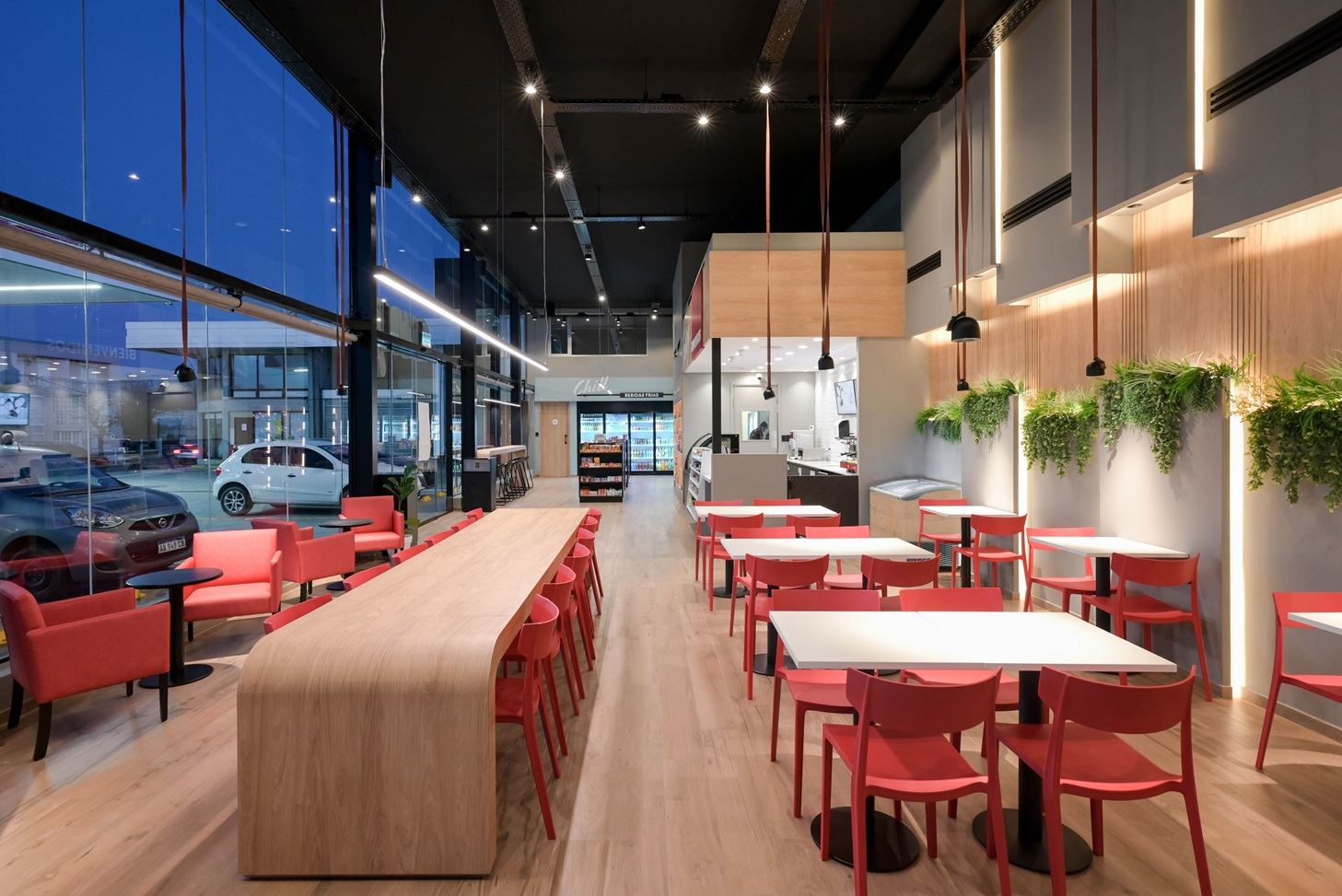 Super7 Café local